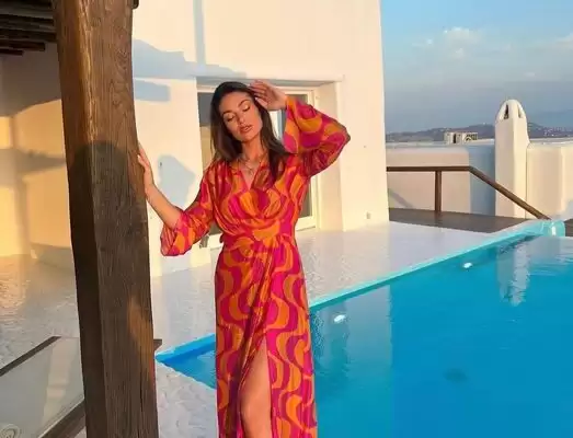 Get Your Poolside Glamour With Kaftan Dresses